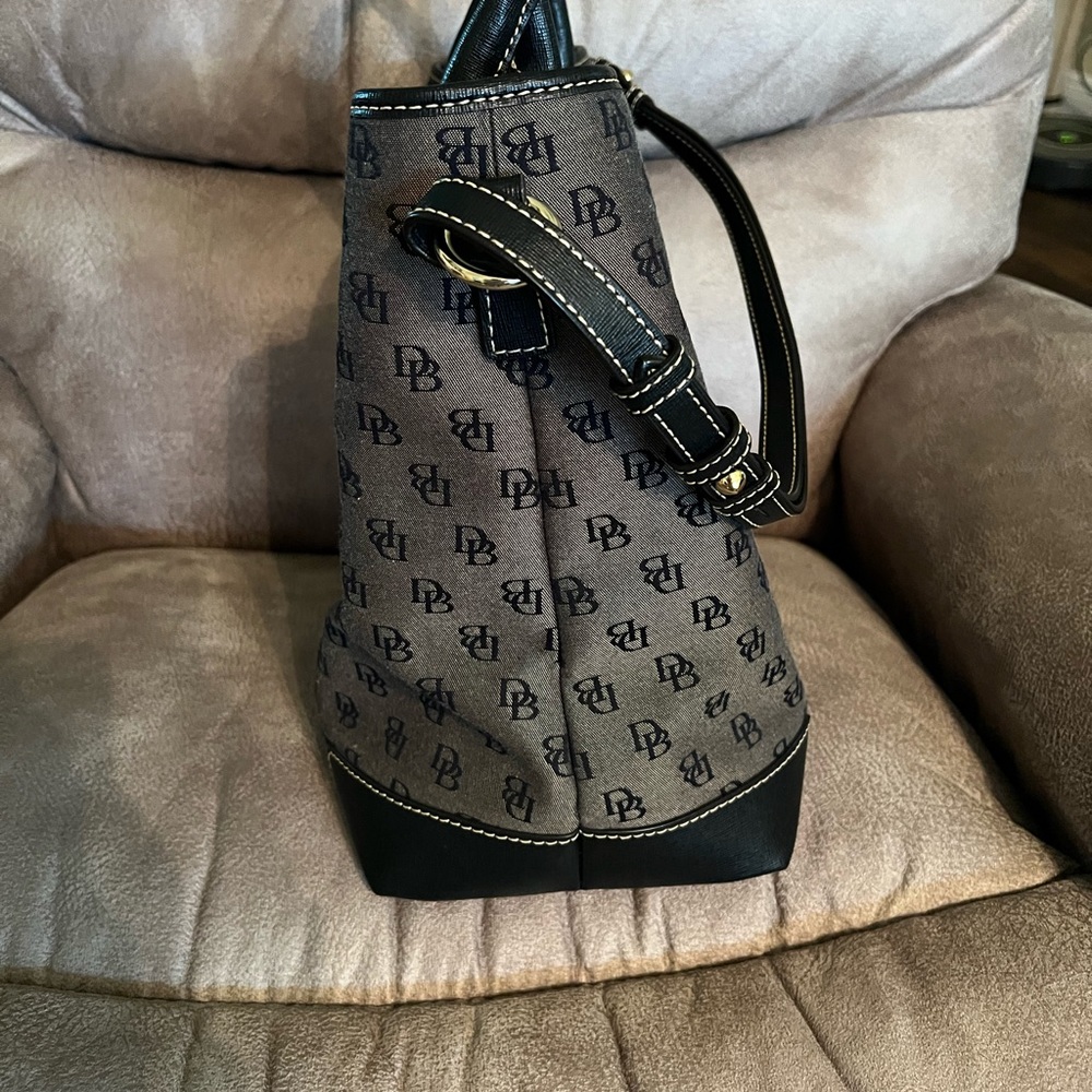Dooney & Bourke Purse - Picture 4 of 8
